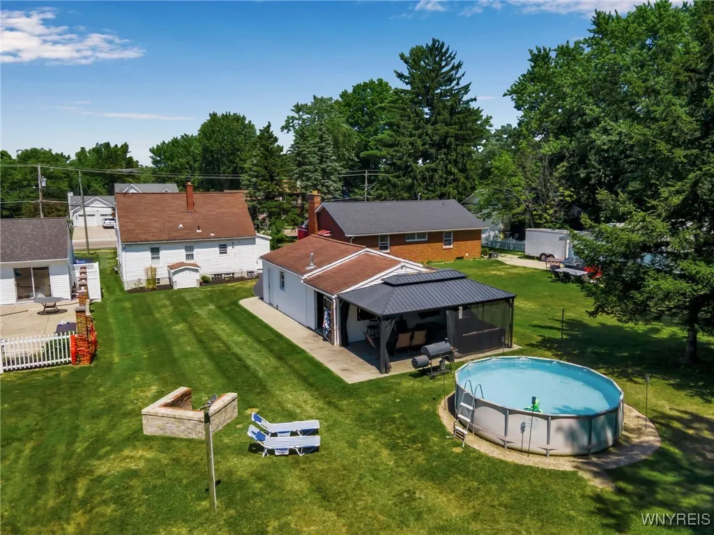 273 East And West Road, West Seneca, New York 1422, West Seneca, New York 14224, 3 Bedrooms Bedrooms, 7 Rooms Rooms,1 BathroomBathrooms,Residential,For Sale,273 East And West Road, West Seneca, New York 1422,B1625875