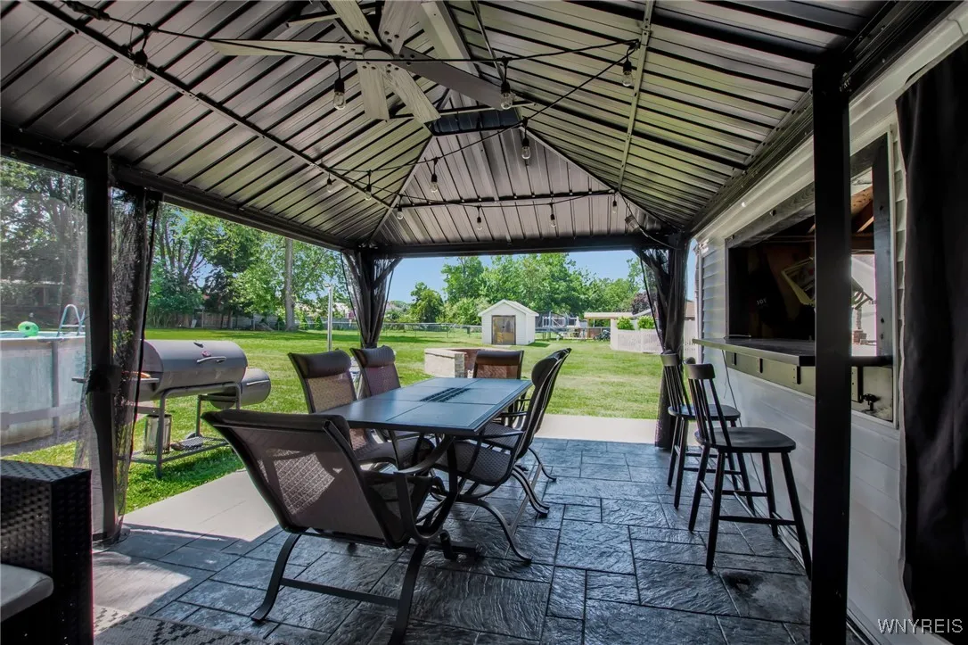 273 East And West Road, West Seneca, New York 1422, West Seneca, New York 14224, 3 Bedrooms Bedrooms, 7 Rooms Rooms,1 BathroomBathrooms,Residential,For Sale,273 East And West Road, West Seneca, New York 1422,B1625875