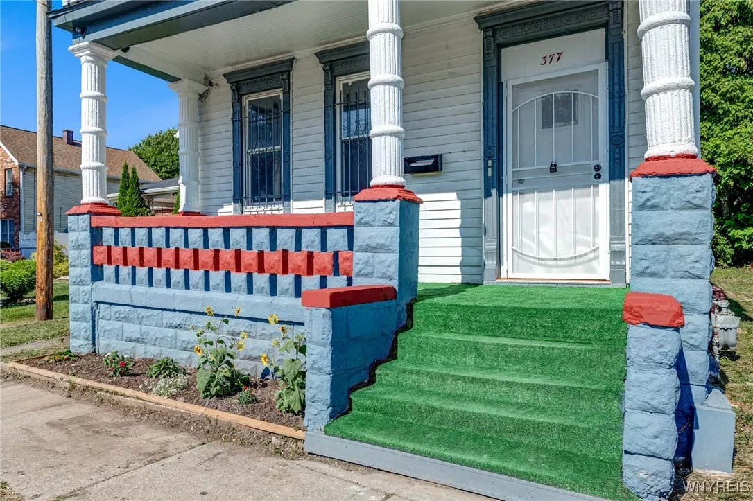 377 Walnut Street, Buffalo, New York 14204, Buffalo, New York 14204, 6 Bedrooms Bedrooms, ,2 BathroomsBathrooms,Residential,Closed,377 Walnut Street, Buffalo, New York 14204,0,B1626078