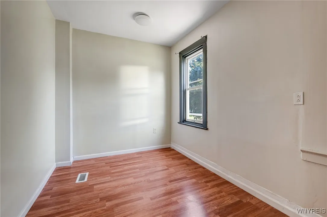 377 Walnut Street, Buffalo, New York 14204, Buffalo, New York 14204, 6 Bedrooms Bedrooms, ,2 BathroomsBathrooms,Residential,Closed,377 Walnut Street, Buffalo, New York 14204,0,B1626078