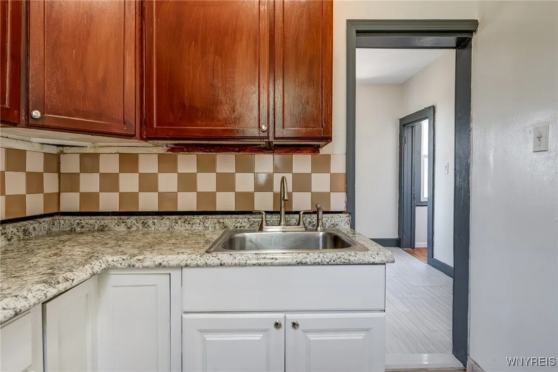 377 Walnut Street, Buffalo, New York 14204, Buffalo, New York 14204, 6 Bedrooms Bedrooms, ,2 BathroomsBathrooms,Residential,Closed,377 Walnut Street, Buffalo, New York 14204,0,B1626078