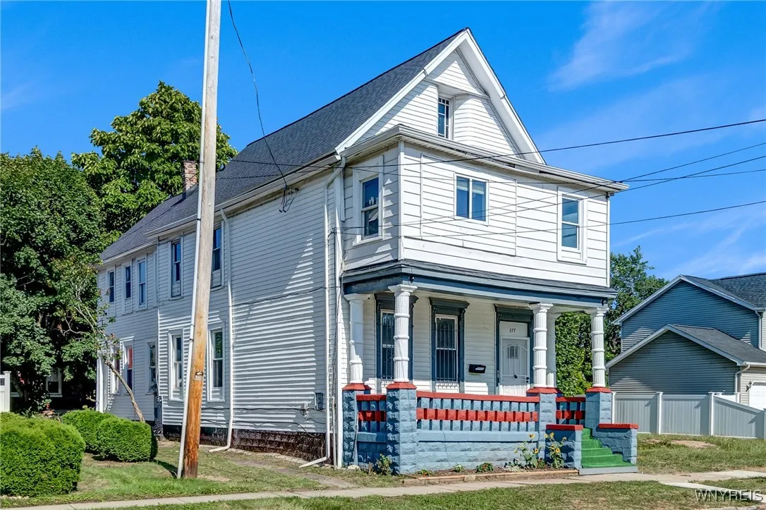 377 Walnut Street, Buffalo, New York 14204, Buffalo, New York 14204, 6 Bedrooms Bedrooms, ,2 BathroomsBathrooms,Residential,Closed,377 Walnut Street, Buffalo, New York 14204,0,B1626078