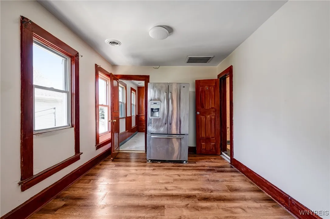 377 Walnut Street, Buffalo, New York 14204, Buffalo, New York 14204, 6 Bedrooms Bedrooms, ,2 BathroomsBathrooms,Residential,Closed,377 Walnut Street, Buffalo, New York 14204,0,B1626078
