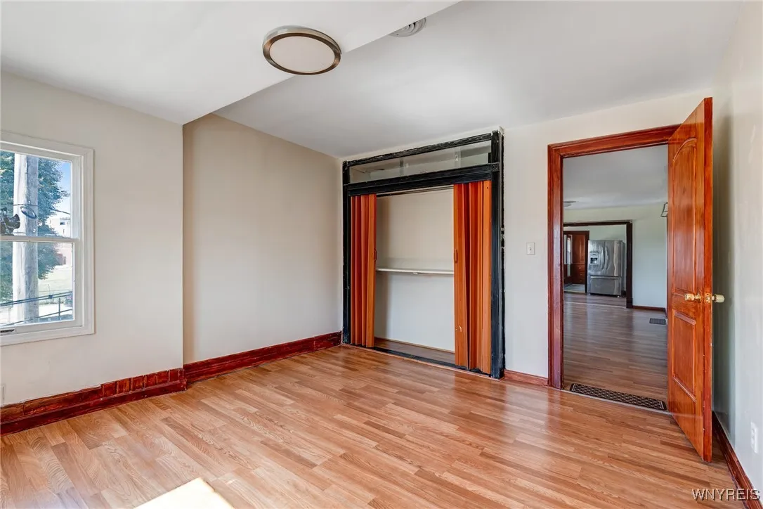 377 Walnut Street, Buffalo, New York 14204, Buffalo, New York 14204, 6 Bedrooms Bedrooms, ,2 BathroomsBathrooms,Residential,Closed,377 Walnut Street, Buffalo, New York 14204,0,B1626078