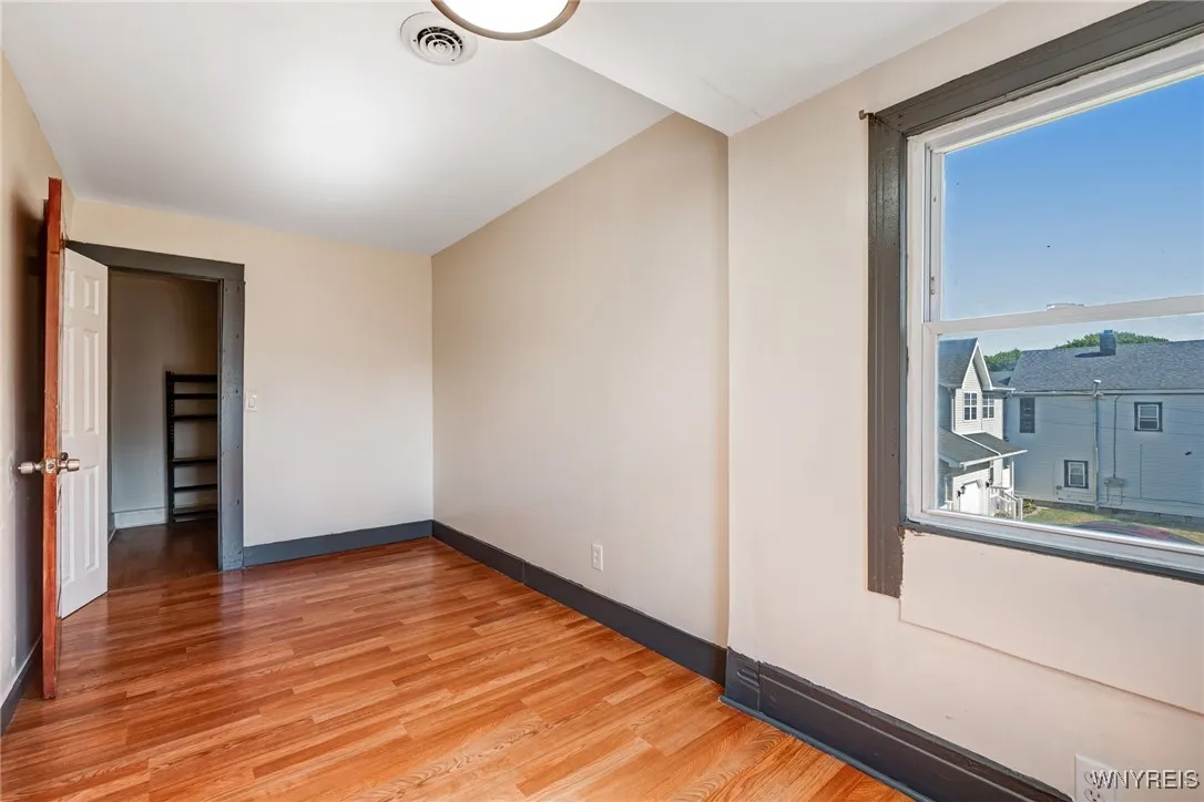 377 Walnut Street, Buffalo, New York 14204, Buffalo, New York 14204, 6 Bedrooms Bedrooms, ,2 BathroomsBathrooms,Residential,Closed,377 Walnut Street, Buffalo, New York 14204,0,B1626078