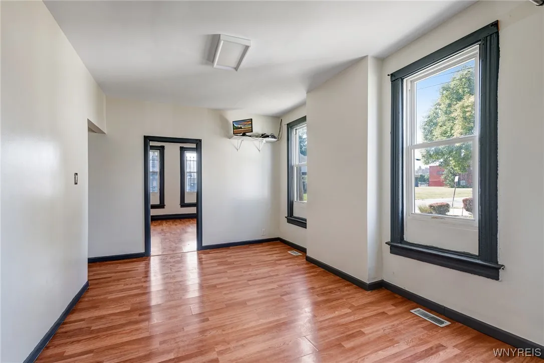 377 Walnut Street, Buffalo, New York 14204, Buffalo, New York 14204, 6 Bedrooms Bedrooms, ,2 BathroomsBathrooms,Residential,Closed,377 Walnut Street, Buffalo, New York 14204,0,B1626078