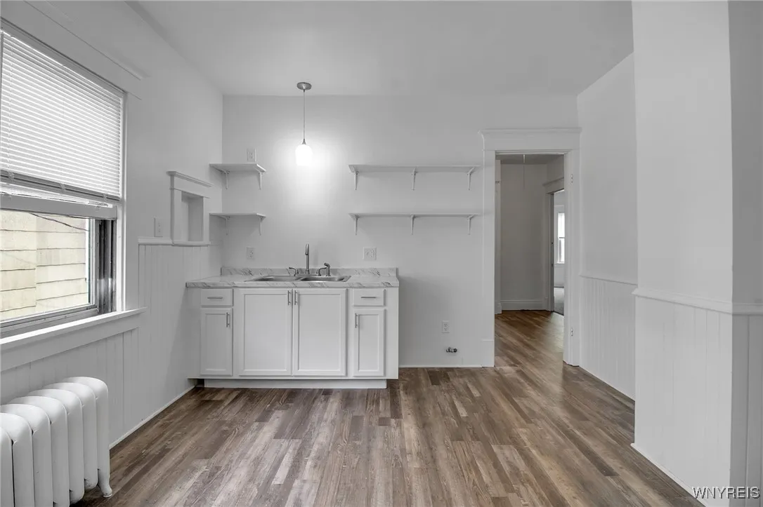 205 Lisbon Avenue, Buffalo, New York 14215, Buffalo, New York 14215, 3 Bedrooms Bedrooms, 5 Rooms Rooms,1 BathroomBathrooms,Residential Lease,For Rent,205 Lisbon Avenue, Buffalo, New York 14215,B1626131