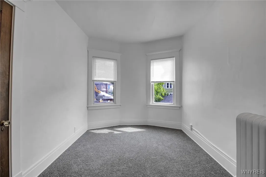 205 Lisbon Avenue, Buffalo, New York 14215, Buffalo, New York 14215, 3 Bedrooms Bedrooms, 5 Rooms Rooms,1 BathroomBathrooms,Residential Lease,For Rent,205 Lisbon Avenue, Buffalo, New York 14215,B1626131