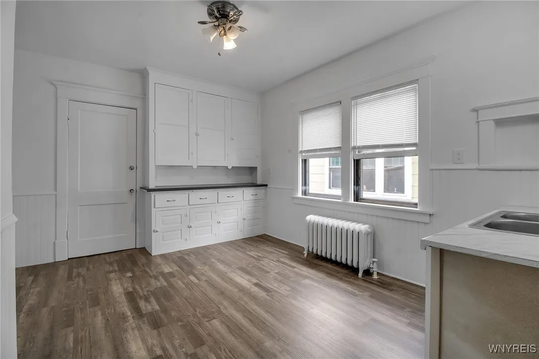 205 Lisbon Avenue, Buffalo, New York 14215, Buffalo, New York 14215, 3 Bedrooms Bedrooms, 5 Rooms Rooms,1 BathroomBathrooms,Residential Lease,For Rent,205 Lisbon Avenue, Buffalo, New York 14215,B1626131