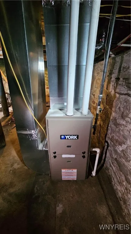 726 South Main Street, Shelby, New York 14103, Shelby, New York 14103, 3 Bedrooms Bedrooms, 8 Rooms Rooms,2 BathroomsBathrooms,Residential,Closed,726 South Main Street, Shelby, New York 14103,0,B1626474