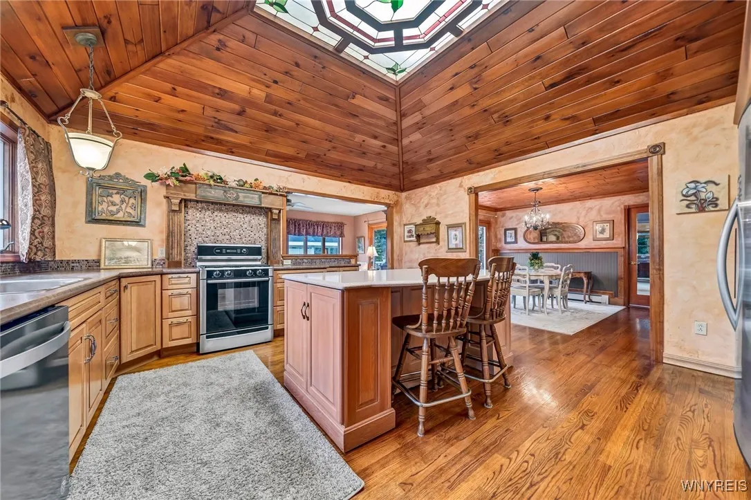 5246 Armor Duells Road, Orchard Park, New York 141, Orchard Park, New York 14127, 3 Bedrooms Bedrooms, 12 Rooms Rooms,3 BathroomsBathrooms,Residential,For Sale,5246 Armor Duells Road, Orchard Park, New York 141,B1626327