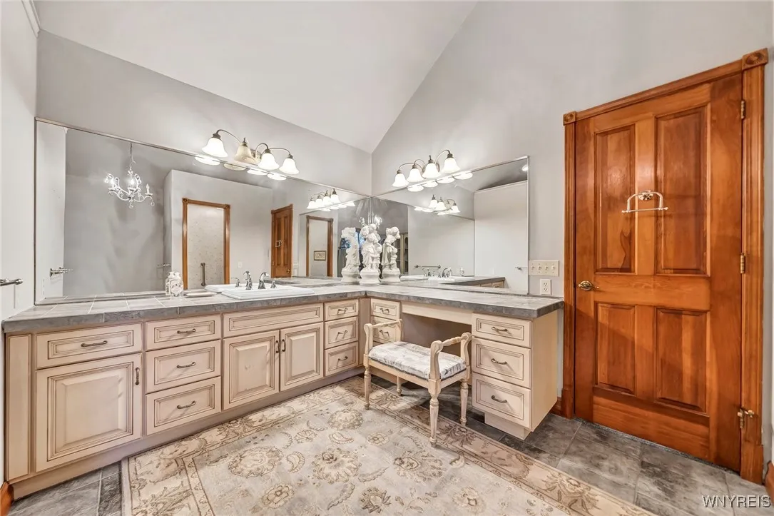 5246 Armor Duells Road, Orchard Park, New York 141, Orchard Park, New York 14127, 3 Bedrooms Bedrooms, 12 Rooms Rooms,3 BathroomsBathrooms,Residential,For Sale,5246 Armor Duells Road, Orchard Park, New York 141,B1626327