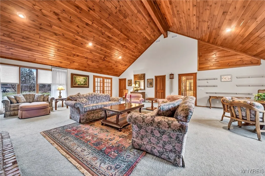 5246 Armor Duells Road, Orchard Park, New York 141, Orchard Park, New York 14127, 3 Bedrooms Bedrooms, 12 Rooms Rooms,3 BathroomsBathrooms,Residential,For Sale,5246 Armor Duells Road, Orchard Park, New York 141,B1626327