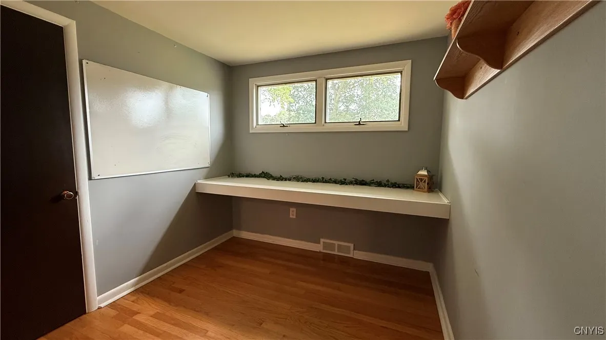 Bedroom 3 / Office - Desk can come out easily if desired