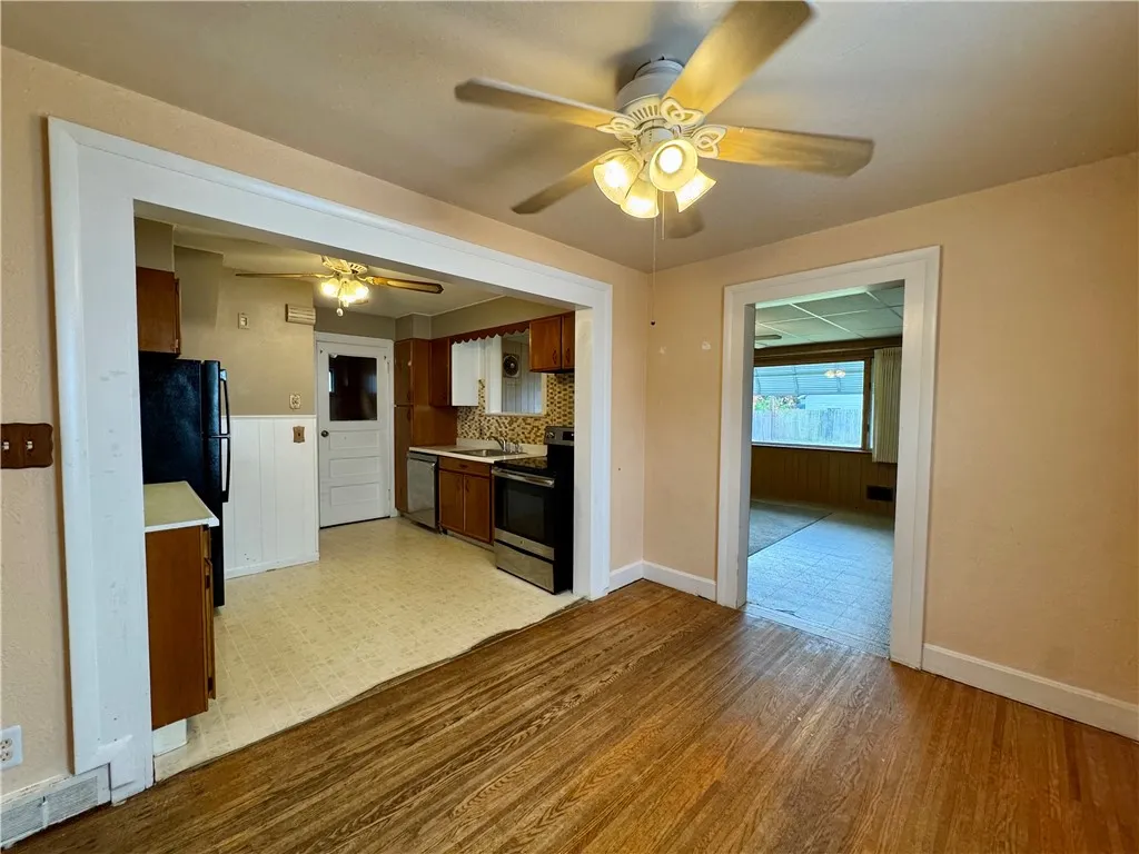 109 Worcester Road, Greece, New York 14616, Greece, New York 14616, 3 Bedrooms Bedrooms, 7 Rooms Rooms,1 BathroomBathrooms,Residential,Closed,109 Worcester Road, Greece, New York 14616,0,R1626388