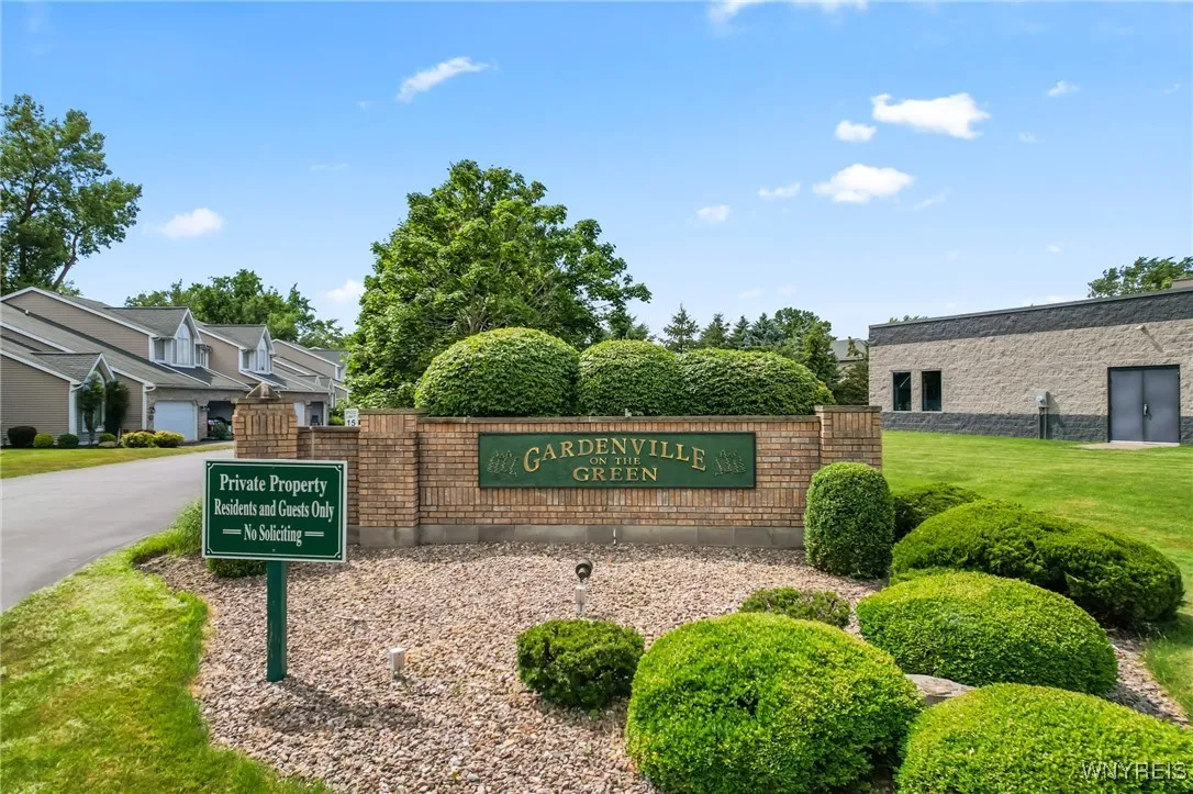 35 Gardenville On The Green, West Seneca, New York, West Seneca, New York 14224, 2 Bedrooms Bedrooms, 5 Rooms Rooms,1 BathroomBathrooms,Residential,Closed,35 Gardenville On The Green, West Seneca, New York,0,B1625520