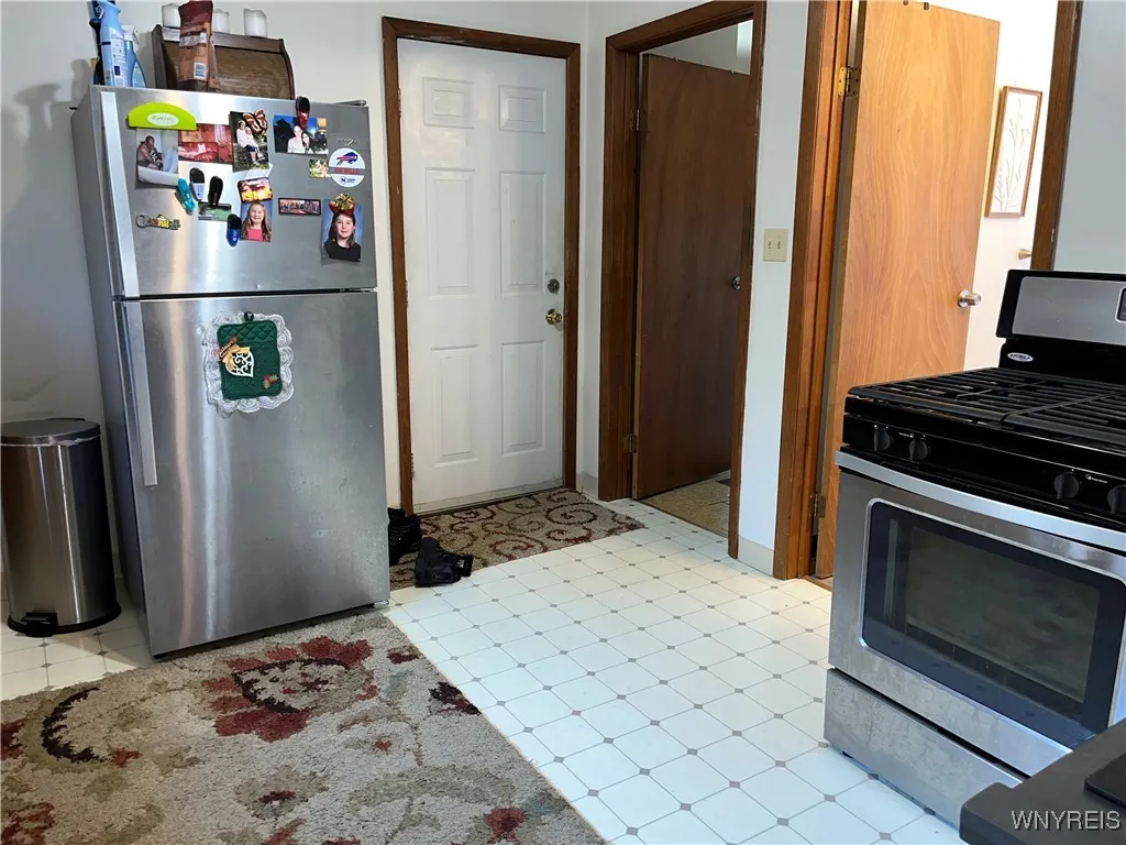 100 Shanley Street, Cheektowaga, New York 14206, Cheektowaga, New York 14206, 4 Bedrooms Bedrooms, ,2 BathroomsBathrooms,Residential,For Sale,100 Shanley Street, Cheektowaga, New York 14206,B1626481