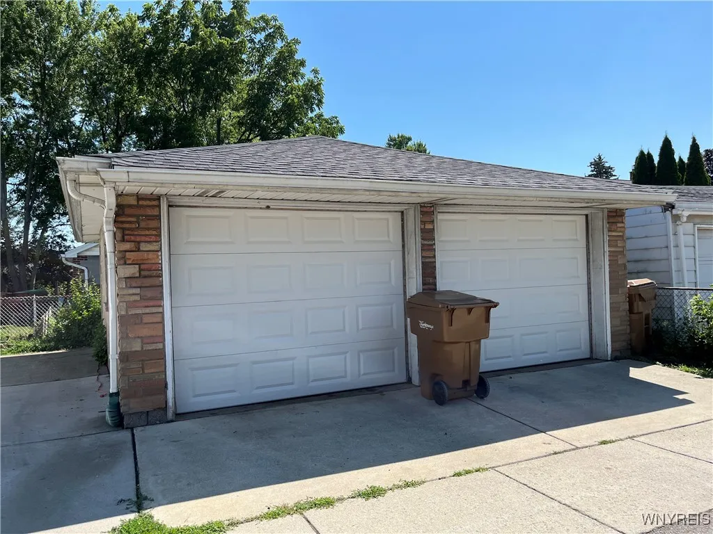 100 Shanley Street, Cheektowaga, New York 14206, Cheektowaga, New York 14206, 4 Bedrooms Bedrooms, ,2 BathroomsBathrooms,Residential,For Sale,100 Shanley Street, Cheektowaga, New York 14206,B1626481