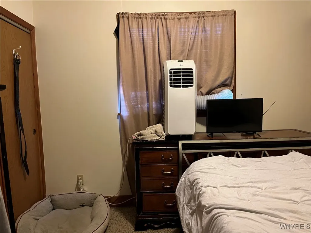 100 Shanley Street, Cheektowaga, New York 14206, Cheektowaga, New York 14206, 4 Bedrooms Bedrooms, ,2 BathroomsBathrooms,Residential,For Sale,100 Shanley Street, Cheektowaga, New York 14206,B1626481
