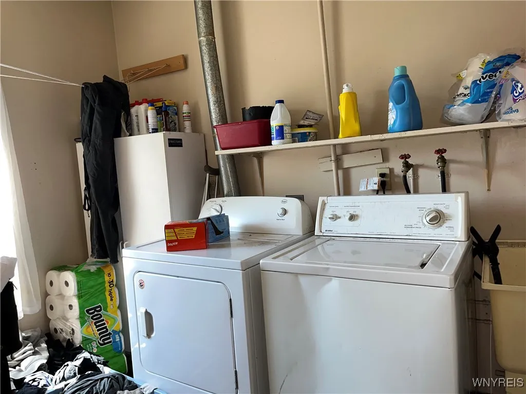 100 Shanley Street, Cheektowaga, New York 14206, Cheektowaga, New York 14206, 4 Bedrooms Bedrooms, ,2 BathroomsBathrooms,Residential,For Sale,100 Shanley Street, Cheektowaga, New York 14206,B1626481