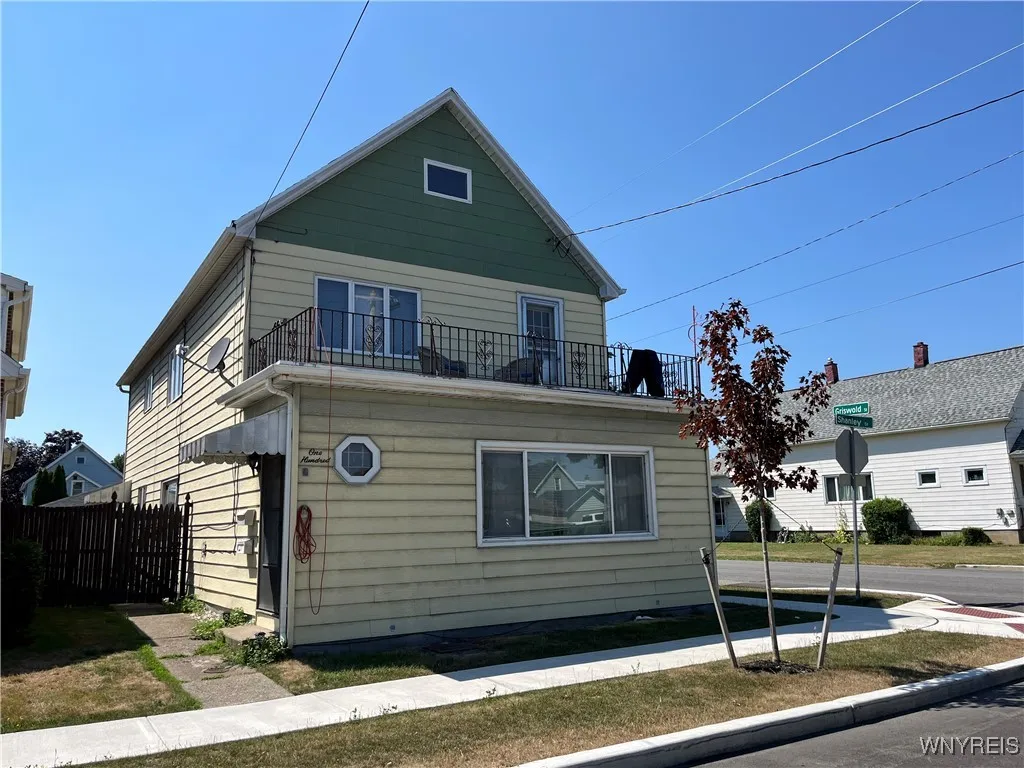 100 Shanley Street, Cheektowaga, New York 14206, Cheektowaga, New York 14206, 4 Bedrooms Bedrooms, ,2 BathroomsBathrooms,Residential,For Sale,100 Shanley Street, Cheektowaga, New York 14206,B1626481