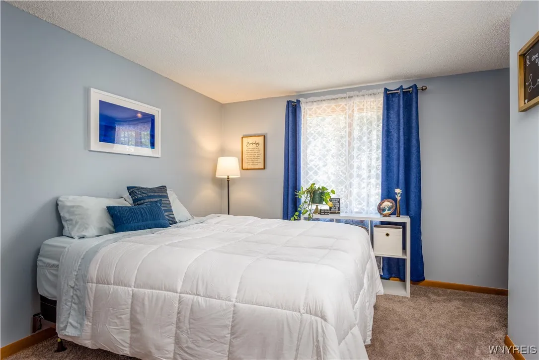 26 Lancelot Court, Amherst, New York 14068, Amherst, New York 14068, 3 Bedrooms Bedrooms, 9 Rooms Rooms,2 BathroomsBathrooms,Residential,For Sale,26 Lancelot Court, Amherst, New York 14068,B1626493