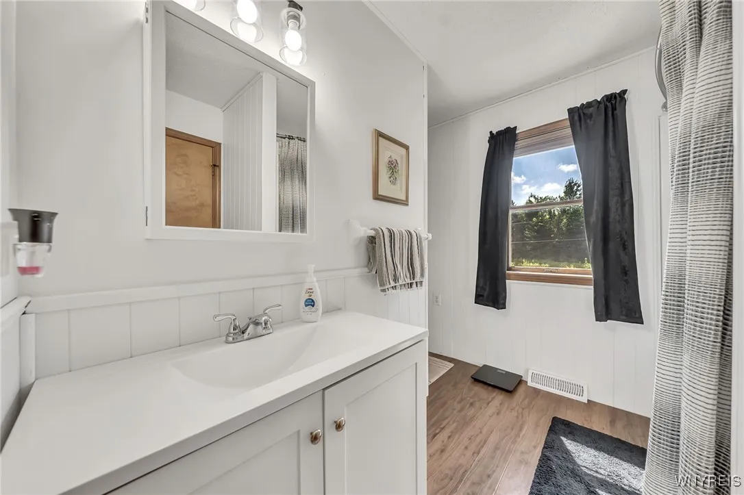 Upstairs Bath