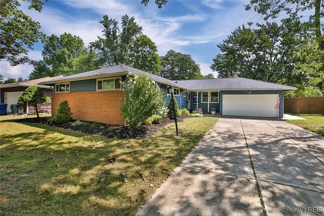 26 Devon Lane, Amherst, New York 14221, Amherst, New York 14221, 4 Bedrooms Bedrooms, 7 Rooms Rooms,2 BathroomsBathrooms,Residential,For Sale,26 Devon Lane, Amherst, New York 14221,B1625947
