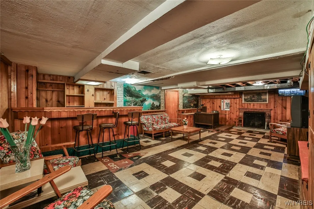 26 Devon Lane, Amherst, New York 14221, Amherst, New York 14221, 4 Bedrooms Bedrooms, 7 Rooms Rooms,2 BathroomsBathrooms,Residential,For Sale,26 Devon Lane, Amherst, New York 14221,B1625947