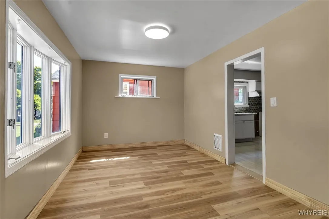 689 Longmeadow Road, Amherst, New York 14226, Amherst, New York 14226, 3 Bedrooms Bedrooms, 6 Rooms Rooms,2 BathroomsBathrooms,Residential,For Sale,689 Longmeadow Road, Amherst, New York 14226,B1626502