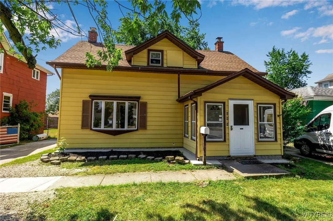689 Longmeadow Road, Amherst, New York 14226, Amherst, New York 14226, 3 Bedrooms Bedrooms, 6 Rooms Rooms,2 BathroomsBathrooms,Residential,For Sale,689 Longmeadow Road, Amherst, New York 14226,B1626502