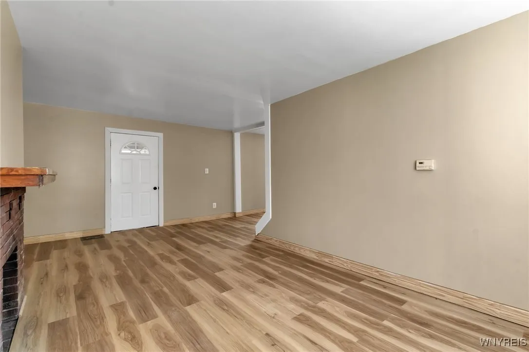 689 Longmeadow Road, Amherst, New York 14226, Amherst, New York 14226, 3 Bedrooms Bedrooms, 6 Rooms Rooms,2 BathroomsBathrooms,Residential,For Sale,689 Longmeadow Road, Amherst, New York 14226,B1626502