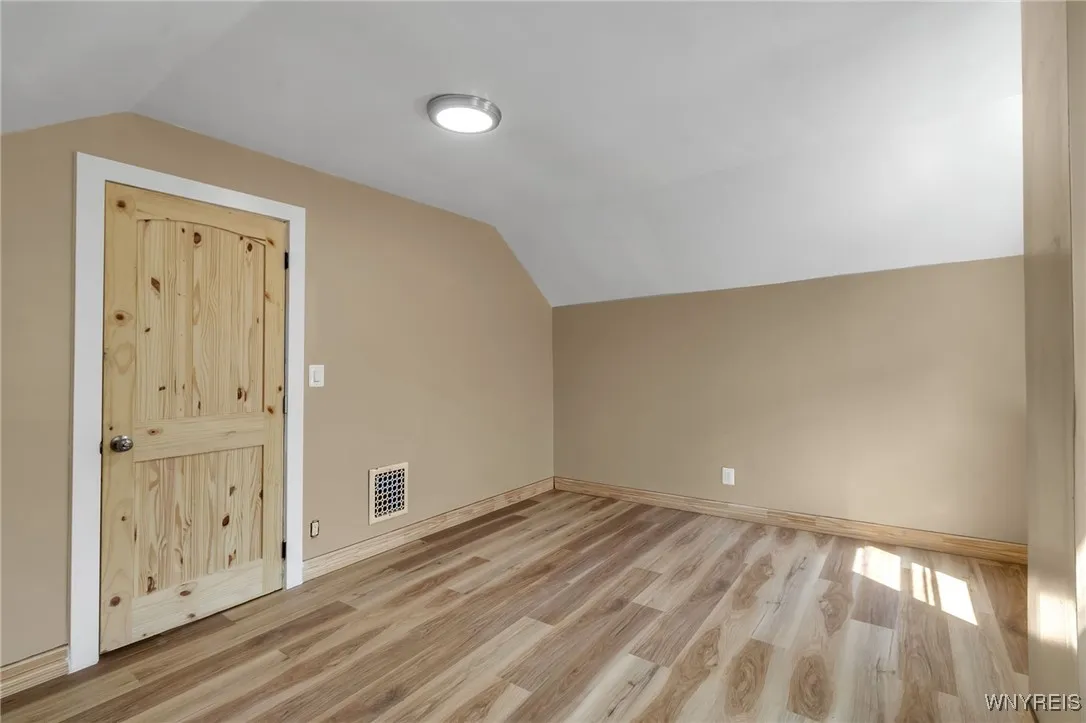 689 Longmeadow Road, Amherst, New York 14226, Amherst, New York 14226, 3 Bedrooms Bedrooms, 6 Rooms Rooms,2 BathroomsBathrooms,Residential,For Sale,689 Longmeadow Road, Amherst, New York 14226,B1626502
