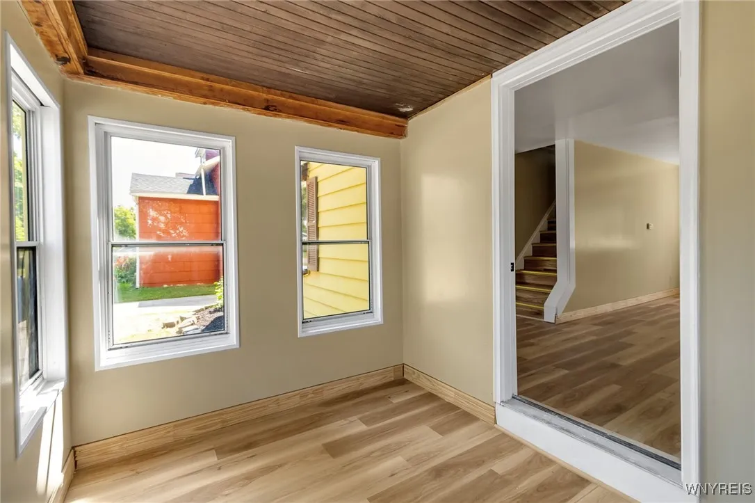 689 Longmeadow Road, Amherst, New York 14226, Amherst, New York 14226, 3 Bedrooms Bedrooms, 6 Rooms Rooms,2 BathroomsBathrooms,Residential,For Sale,689 Longmeadow Road, Amherst, New York 14226,B1626502