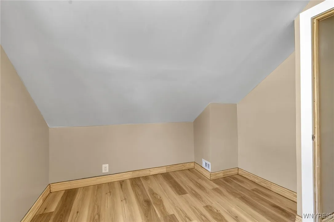 689 Longmeadow Road, Amherst, New York 14226, Amherst, New York 14226, 3 Bedrooms Bedrooms, 6 Rooms Rooms,2 BathroomsBathrooms,Residential,For Sale,689 Longmeadow Road, Amherst, New York 14226,B1626502