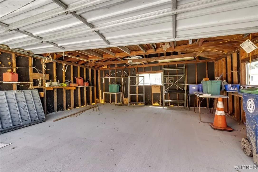 689 Longmeadow Road, Amherst, New York 14226, Amherst, New York 14226, 3 Bedrooms Bedrooms, 6 Rooms Rooms,2 BathroomsBathrooms,Residential,For Sale,689 Longmeadow Road, Amherst, New York 14226,B1626502