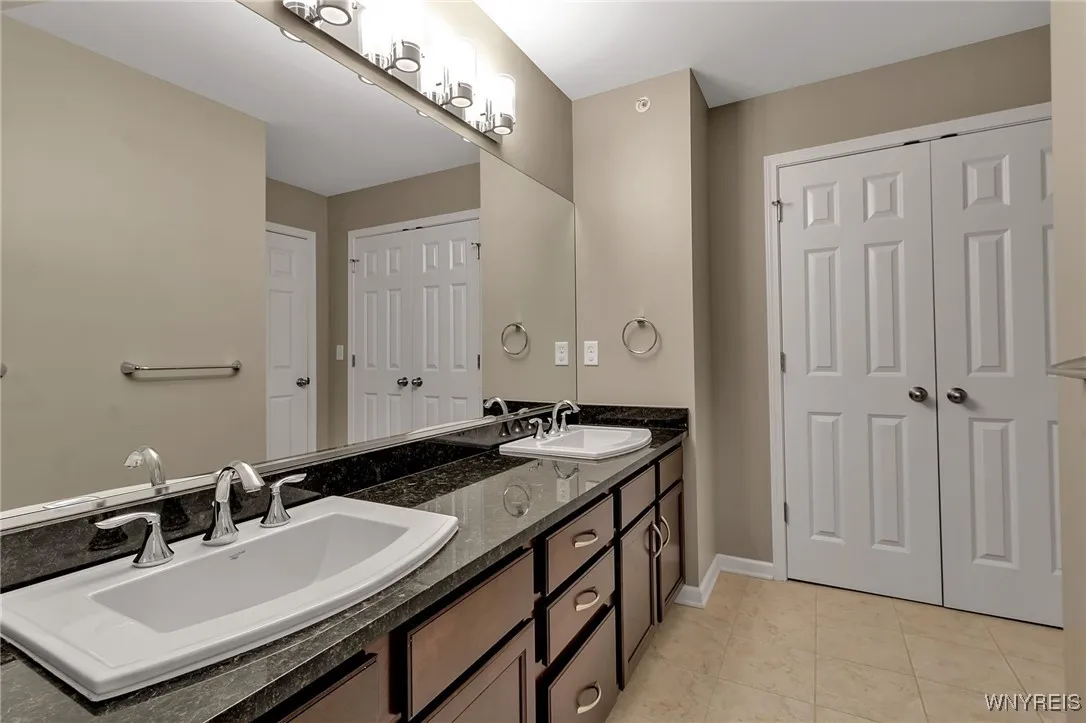 905 Sullivan Court, Lewiston, New York 14092, Lewiston, New York 14092, 4 Bedrooms Bedrooms, 14 Rooms Rooms,2 BathroomsBathrooms,Residential,Closed,905 Sullivan Court, Lewiston, New York 14092,0,B1626605