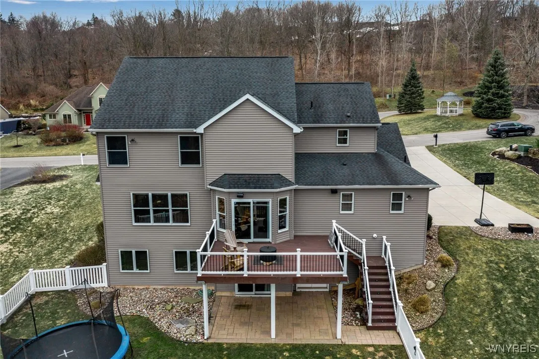 905 Sullivan Court, Lewiston, New York 14092, Lewiston, New York 14092, 4 Bedrooms Bedrooms, 14 Rooms Rooms,2 BathroomsBathrooms,Residential,Closed,905 Sullivan Court, Lewiston, New York 14092,0,B1626605