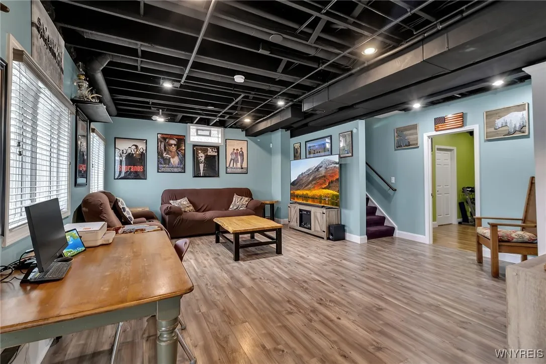 905 Sullivan Court, Lewiston, New York 14092, Lewiston, New York 14092, 4 Bedrooms Bedrooms, 14 Rooms Rooms,2 BathroomsBathrooms,Residential,Closed,905 Sullivan Court, Lewiston, New York 14092,0,B1626605