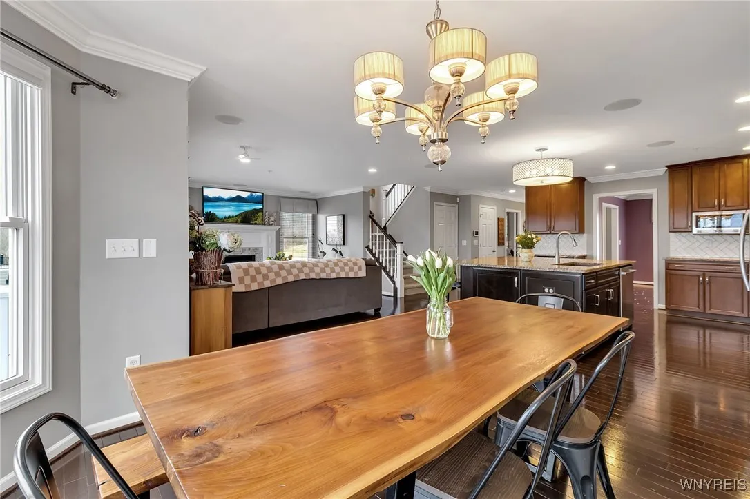 905 Sullivan Court, Lewiston, New York 14092, Lewiston, New York 14092, 4 Bedrooms Bedrooms, 14 Rooms Rooms,2 BathroomsBathrooms,Residential,Closed,905 Sullivan Court, Lewiston, New York 14092,0,B1626605