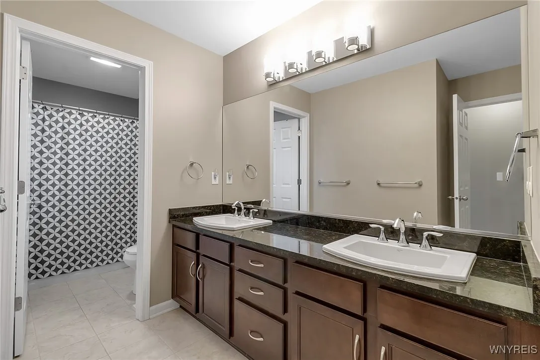 905 Sullivan Court, Lewiston, New York 14092, Lewiston, New York 14092, 4 Bedrooms Bedrooms, 14 Rooms Rooms,2 BathroomsBathrooms,Residential,Closed,905 Sullivan Court, Lewiston, New York 14092,0,B1626605