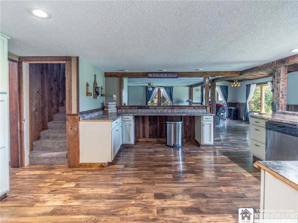 265 Big Tree Sugar Grove Road, Busti, New York 147, Busti, New York 14701, 4 Bedrooms Bedrooms, 9 Rooms Rooms,2 BathroomsBathrooms,Residential,Closed,265 Big Tree Sugar Grove Road, Busti, New York 147,0,R1625957