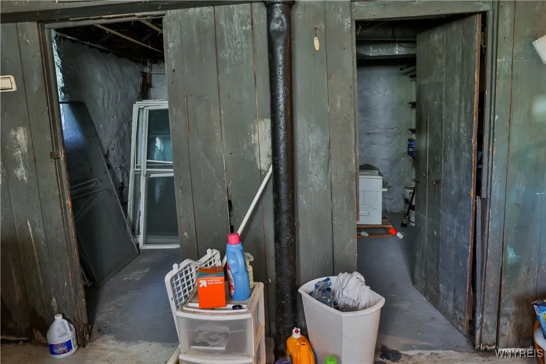 162 North Park Avenue, Buffalo, New York 14216, Buffalo, New York 14216, 6 Bedrooms Bedrooms, ,2 BathroomsBathrooms,Residential,Closed,162 North Park Avenue, Buffalo, New York 14216,0,B1626342