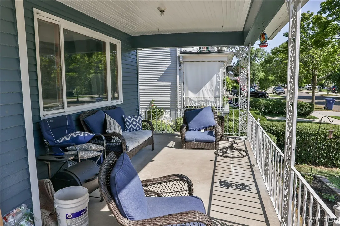 162 North Park Avenue, Buffalo, New York 14216, Buffalo, New York 14216, 6 Bedrooms Bedrooms, ,2 BathroomsBathrooms,Residential,Closed,162 North Park Avenue, Buffalo, New York 14216,0,B1626342