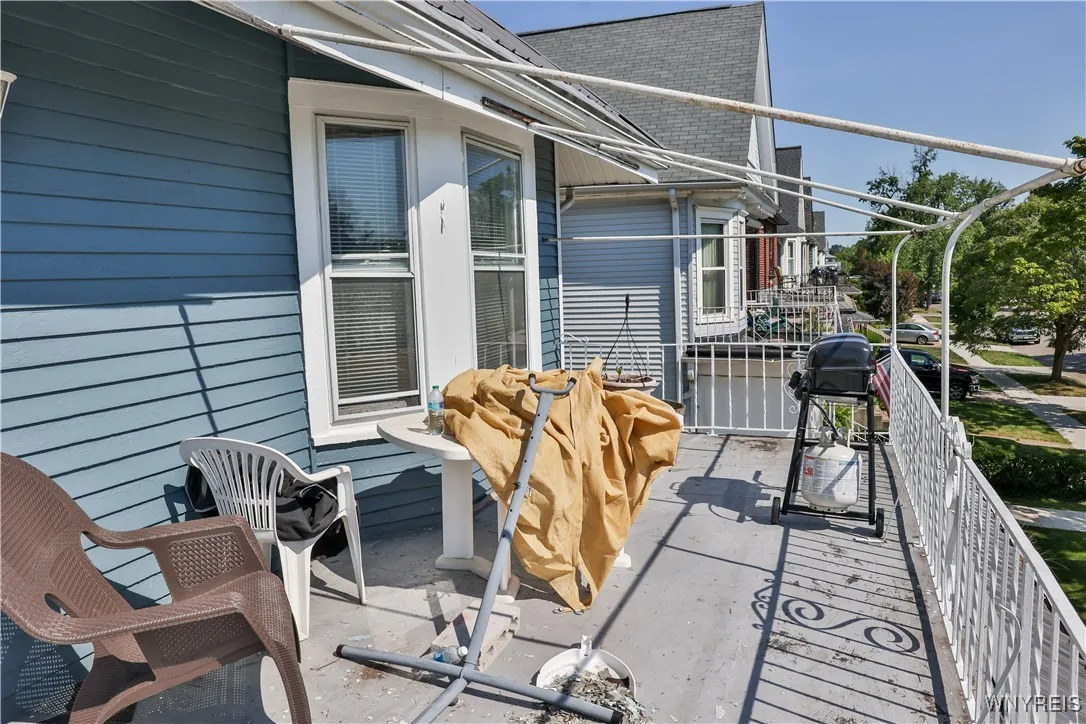 162 North Park Avenue, Buffalo, New York 14216, Buffalo, New York 14216, 6 Bedrooms Bedrooms, ,2 BathroomsBathrooms,Residential,Closed,162 North Park Avenue, Buffalo, New York 14216,0,B1626342