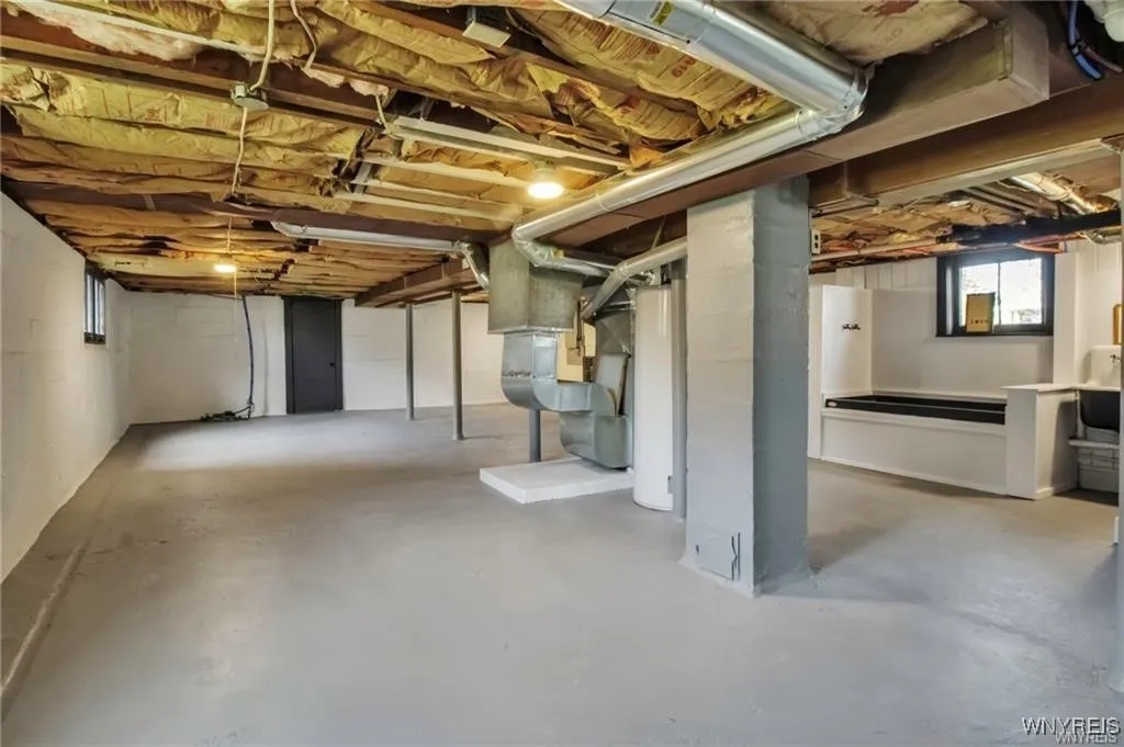 80 Innes Road, West Seneca, New York 14224, West Seneca, New York 14224, 2 Bedrooms Bedrooms, 9 Rooms Rooms,1 BathroomBathrooms,Residential,For Sale,80 Innes Road, West Seneca, New York 14224,B1626528