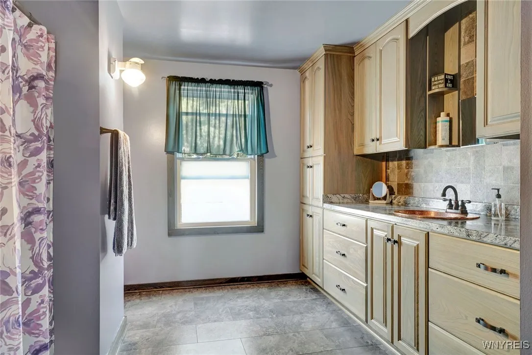 11781 Lapp Road, Hume, New York 14735, Hume, New York 14735, 5 Bedrooms Bedrooms, 9 Rooms Rooms,1 BathroomBathrooms,Residential,Closed,11781 Lapp Road, Hume, New York 14735,0,B1626273