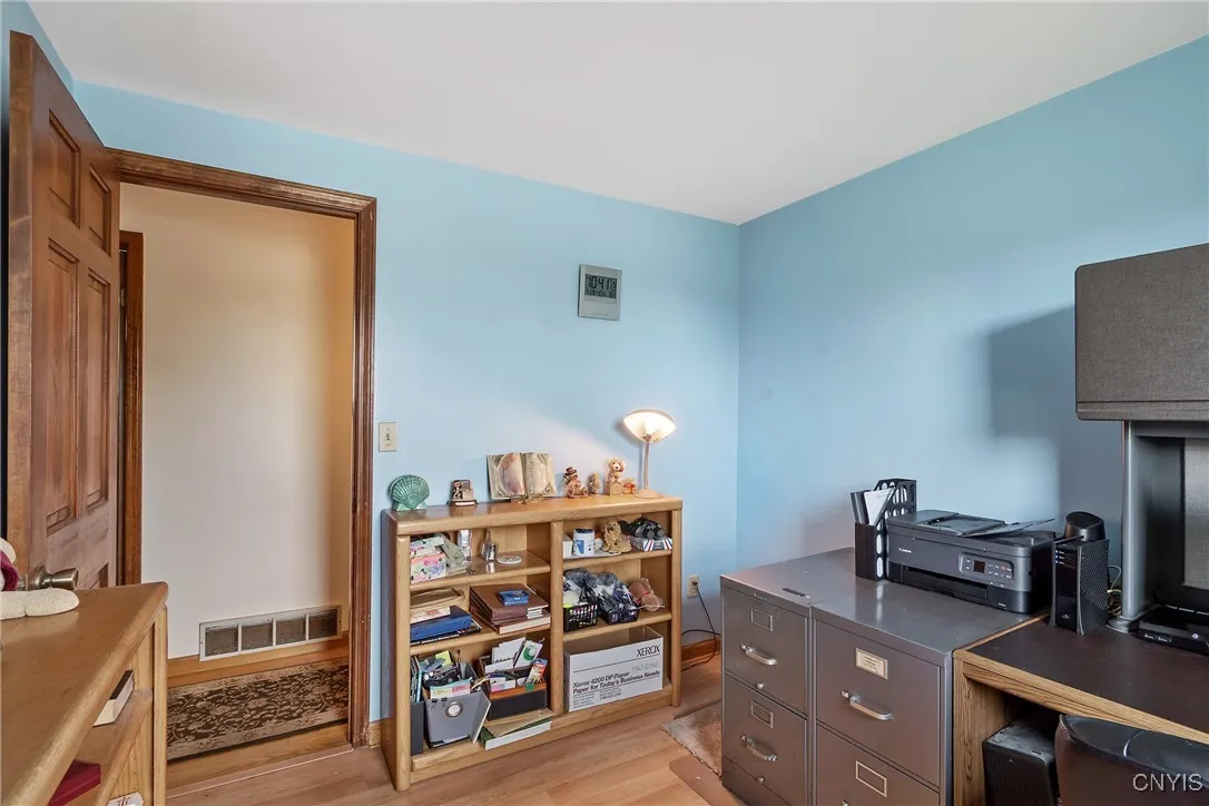 4010 Oldwyck Circle, Onondaga, New York 13215, Onondaga, New York 13215, 3 Bedrooms Bedrooms, 10 Rooms Rooms,3 BathroomsBathrooms,Residential,Closed,4010 Oldwyck Circle, Onondaga, New York 13215,0,S1626609