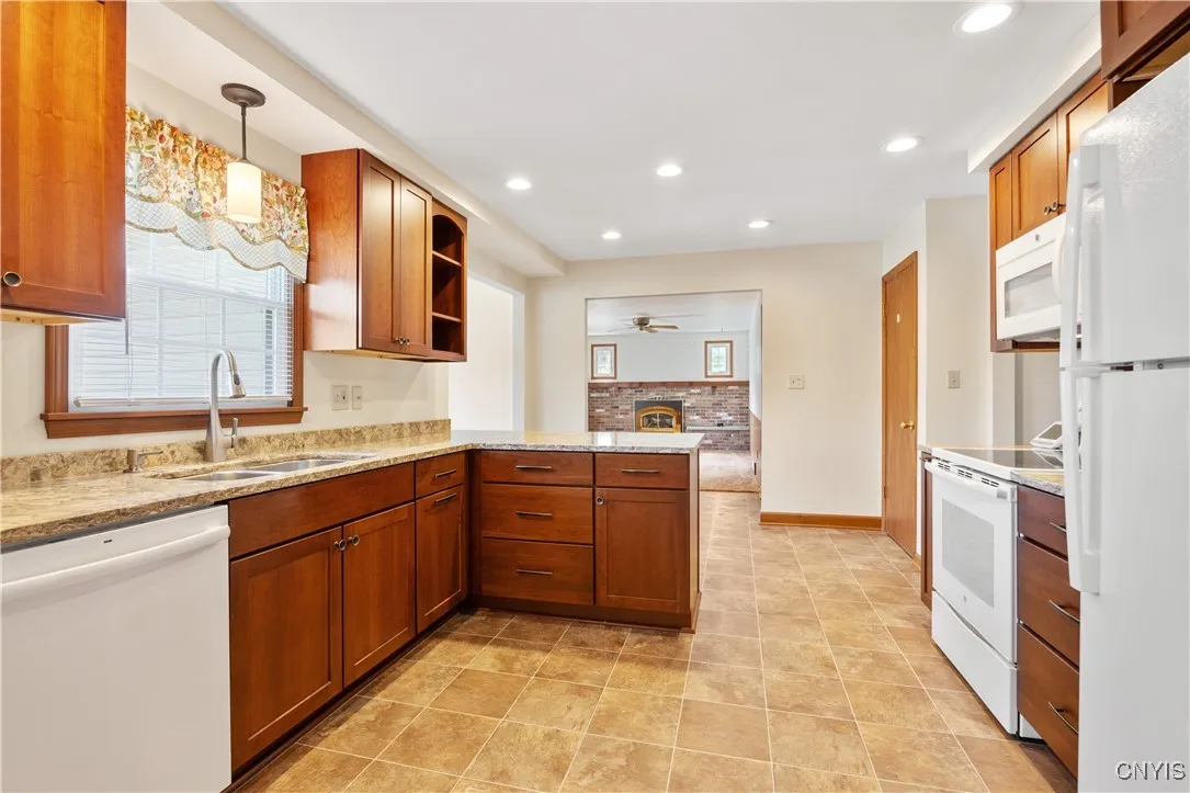 4872 Albart Drive, Onondaga, New York 13215, Onondaga, New York 13215, 4 Bedrooms Bedrooms, 11 Rooms Rooms,2 BathroomsBathrooms,Residential,Closed,4872 Albart Drive, Onondaga, New York 13215,0,S1626654