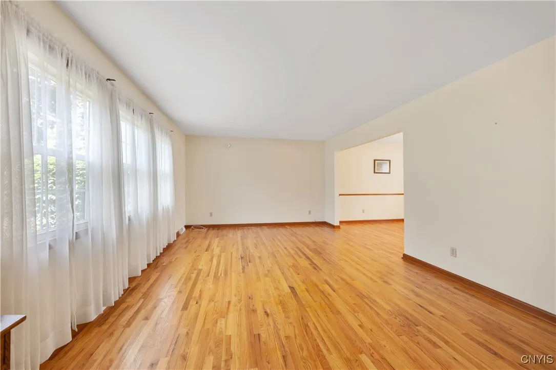 4872 Albart Drive, Onondaga, New York 13215, Onondaga, New York 13215, 4 Bedrooms Bedrooms, 11 Rooms Rooms,2 BathroomsBathrooms,Residential,Closed,4872 Albart Drive, Onondaga, New York 13215,0,S1626654